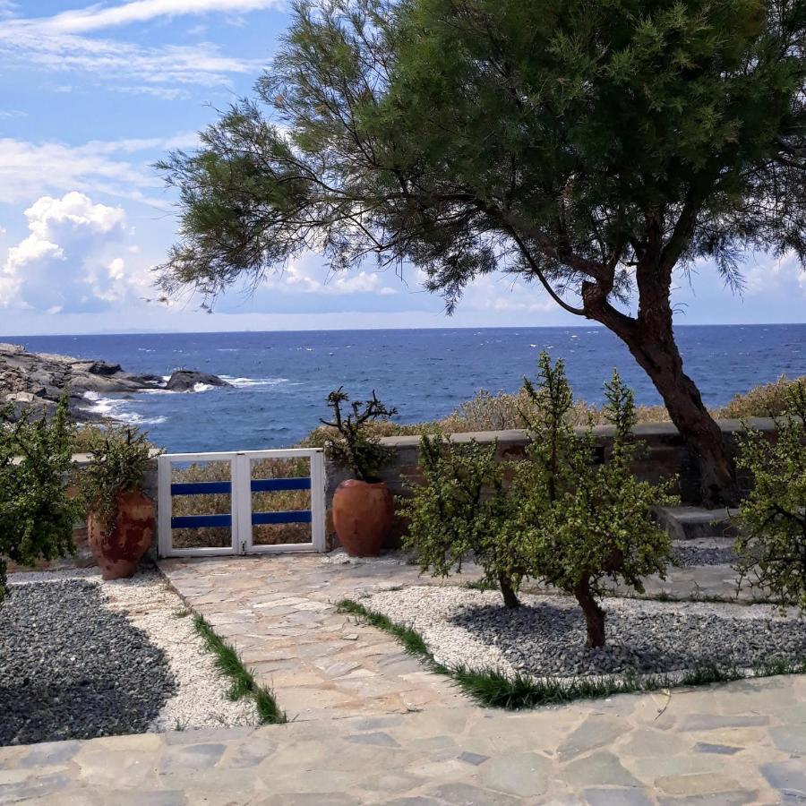 Peaceful Bay Hotel Megas Gialos - Nites Bagian luar foto