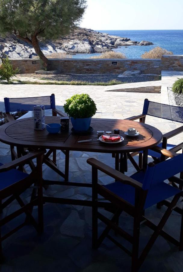 Peaceful Bay Hotel Megas Gialos - Nites Bagian luar foto