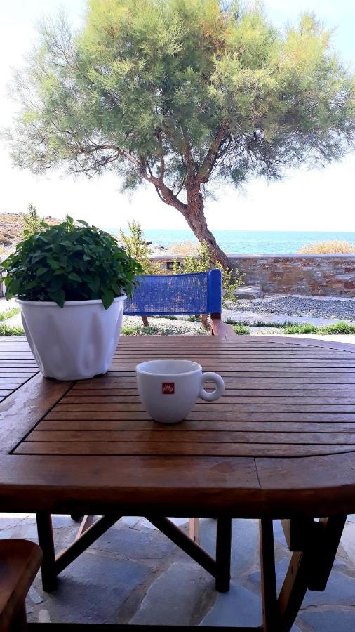 Peaceful Bay Hotel Megas Gialos - Nites Bagian luar foto