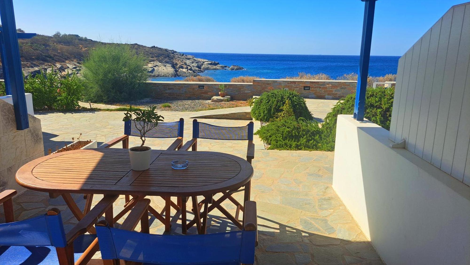 Peaceful Bay Hotel Megas Gialos - Nites Ruang foto